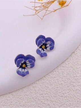 Purple Floral Stud Earrings A1800